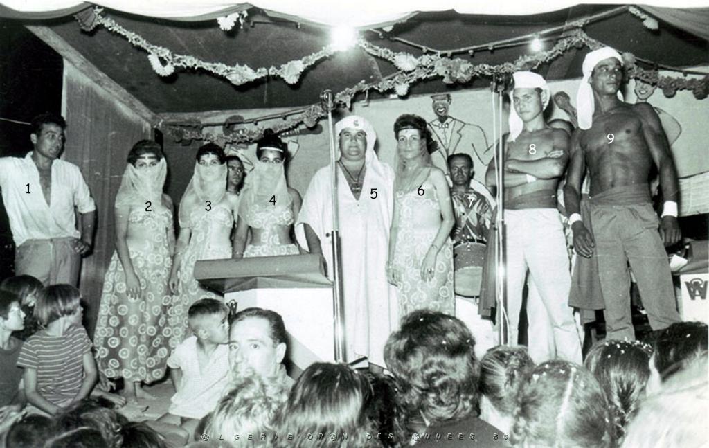 BAL MASQUE AUX GENETS 1960 02.JPG
